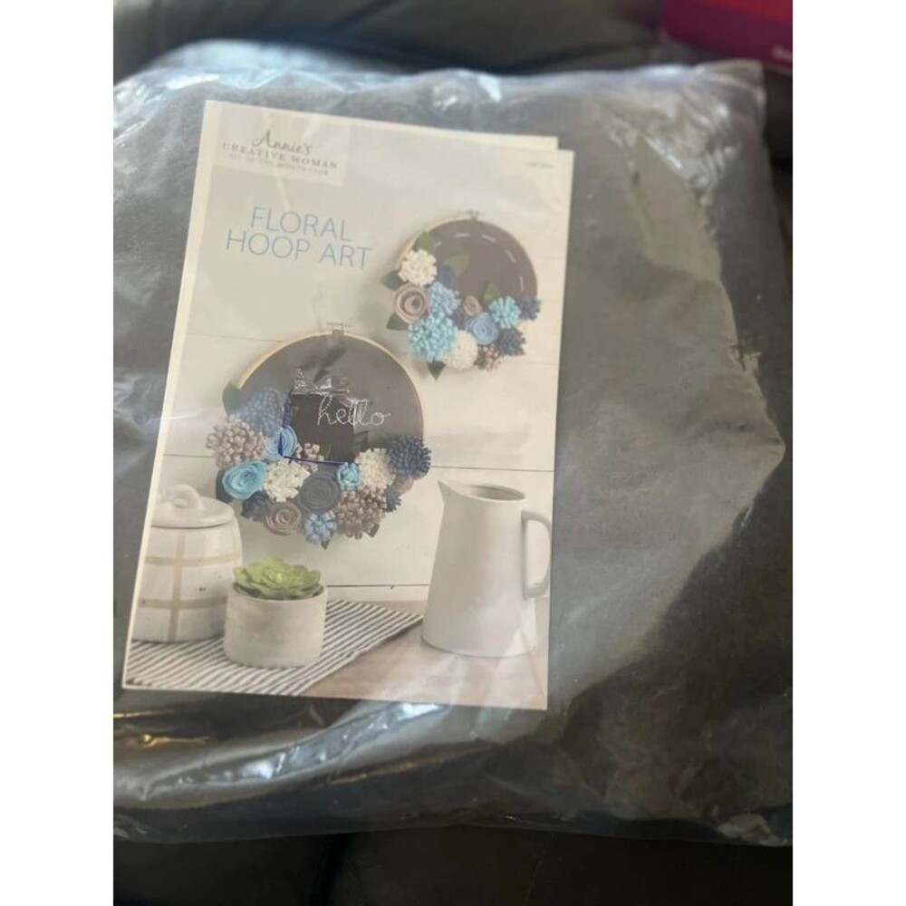 Annie’s Creative Woman Floral Hoop Art New Sealed